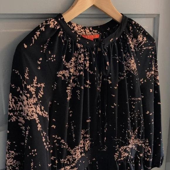 3 for$30: Modcloth Black and Pink Splatter Long Sleeve Dress - Picture 2 of 5